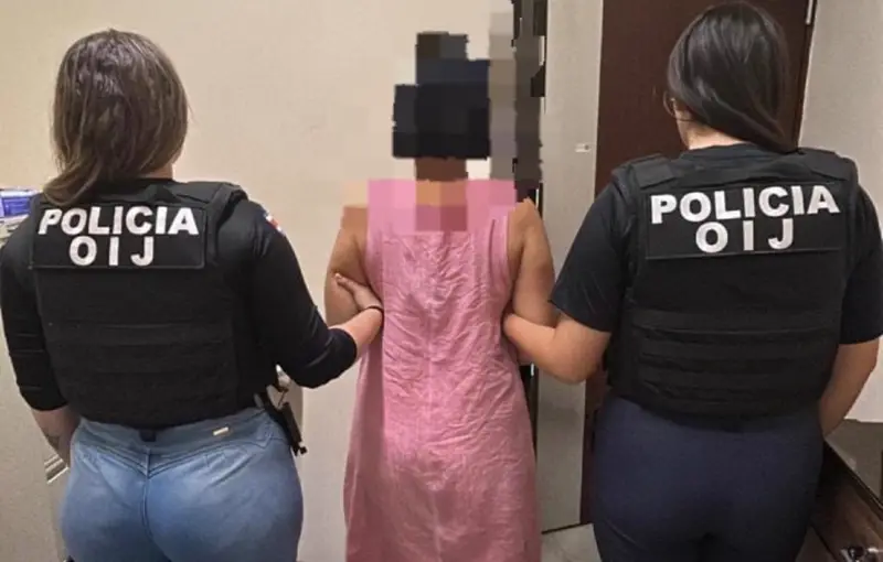 (Fotos) Estas son algunas de las violentas amenazas que lanzaba la mujer contra Chávez y Fernández