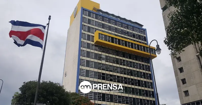 CCSS aprueba presupuesto extraordinario por ₡50 mil millones para garantizar licencias y pensiones antes de fin de año