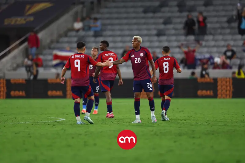 Choque de gigantes: Costa Rica y México se juegan el liderato del grupo en la Copa Oro