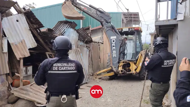 (VIDEO) Vea cómo desmantelan los búnkers en Los Diques de Cartago