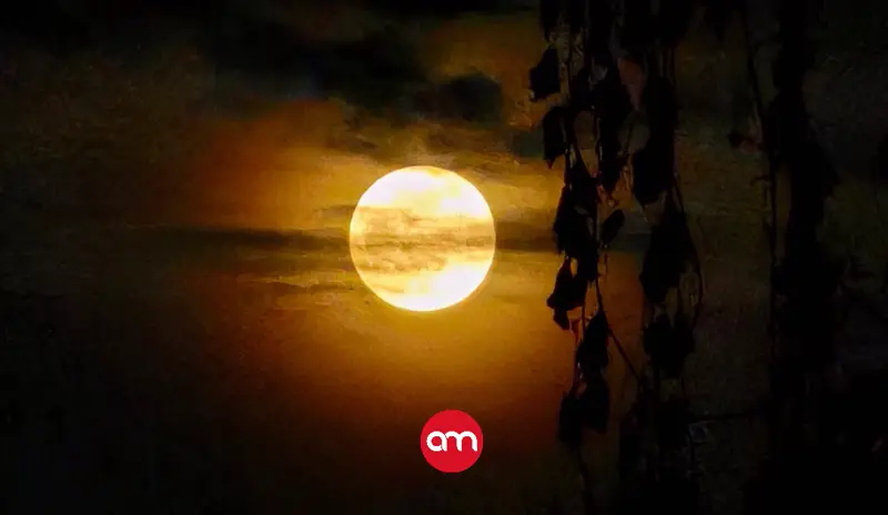 (FOTOS) Una esplendorosa luna iluminó el cielo costarricense