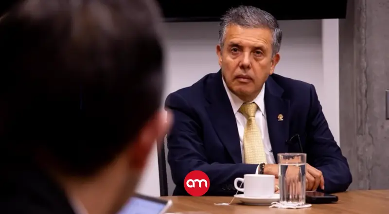 AyA cierra plaza y despide a diputado del PLN