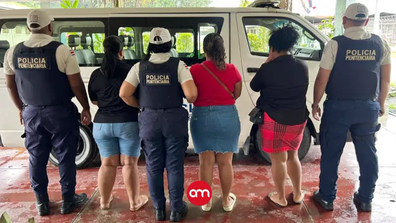Tres mujeres detenidas por intentar llevar celulares a cárcel tras restricciones de Justicia