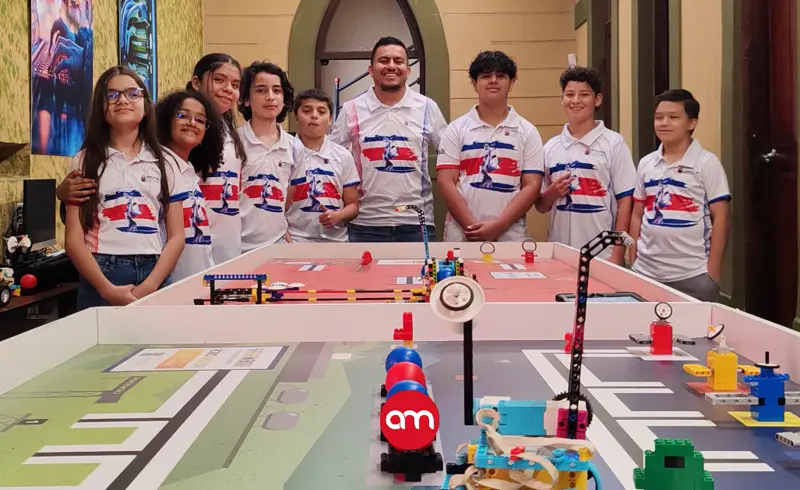 Talento cartaginés viaja a Singapur para representar a Costa Rica en la Olimpiada Mundial de Robótica