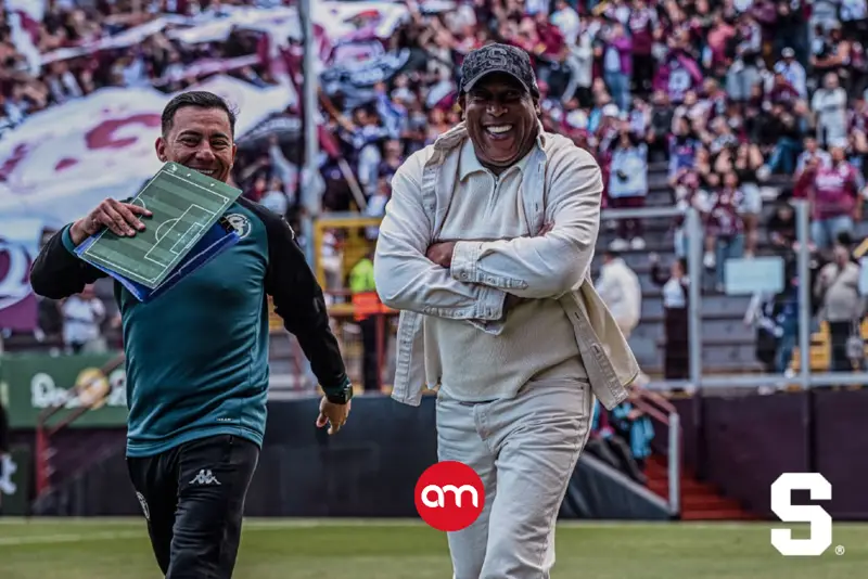 Medford levanta la Copa y manda mensaje: “Tenemos todo el derecho de celebrar”