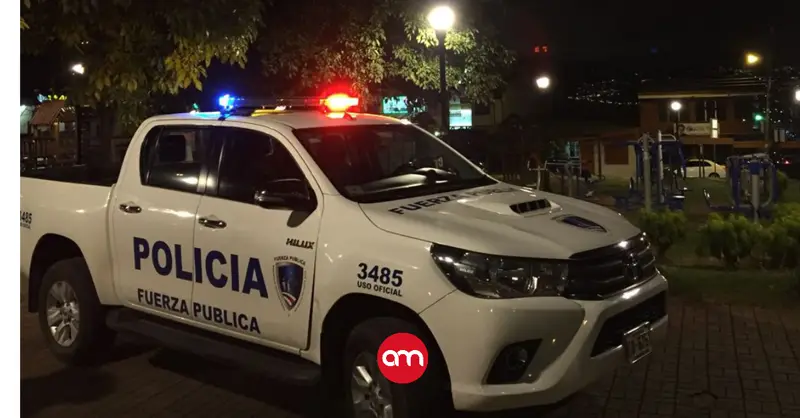 Balacera frente a abastecedor deja herido a un cliente que recién se bajaba de su carro