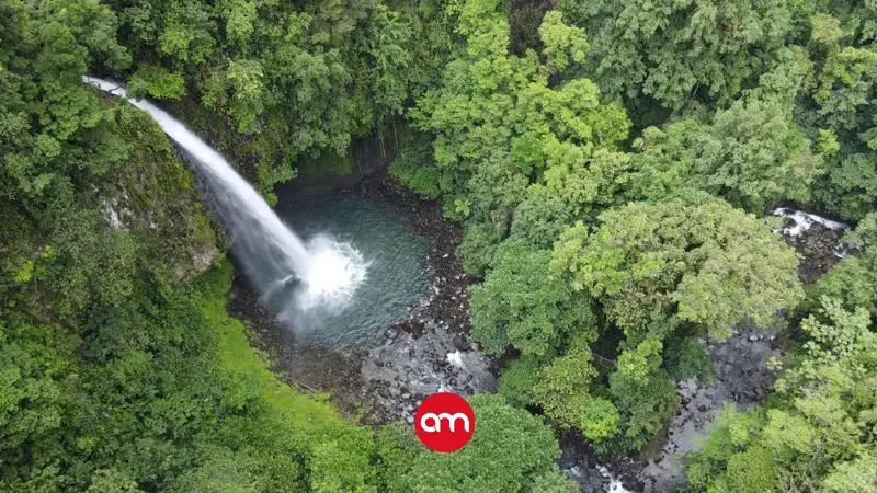 La catarata que “enloquece” a los turistas en Costa Rica gana el premio más codiciado del mundo