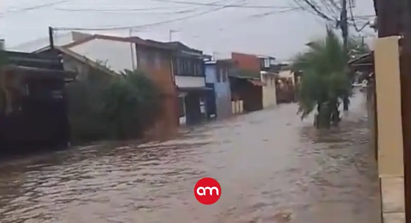 Casas inundadas y personas evacuadas tras fuertes lluvias de este jueves