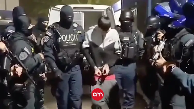 Intentó escapar por los techos: cae quinto de los 14 más buscados de Cartago con arma automática