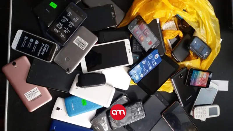 ¡Atrapados con casi una tienda de celulares en el carro! OIJ busca a los verdaderos dueños de 40 teléfonos