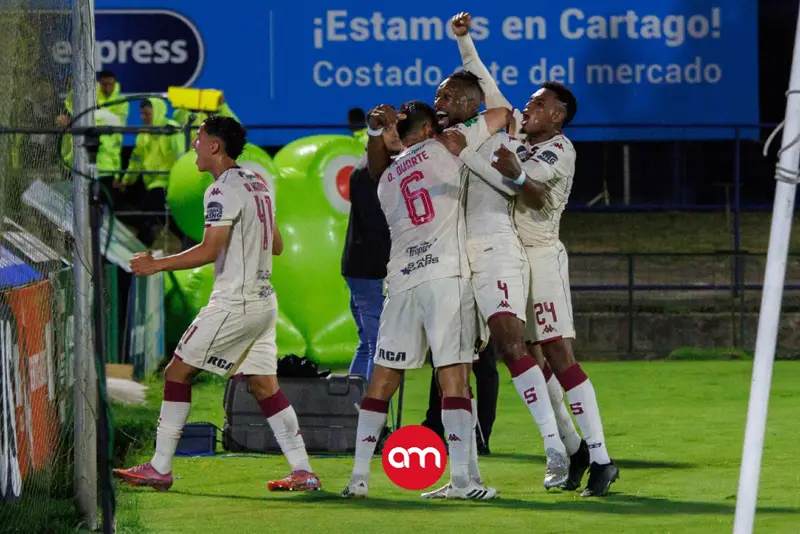 Con cartagada incluida el Saprissa se deja el primer juego de la semifinal ante Cartaginés