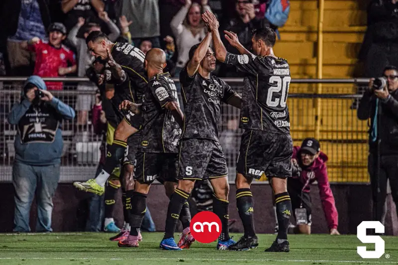 Sporting le apaga la fiesta al Saprissa y tumba el invicto morado en La Cueva