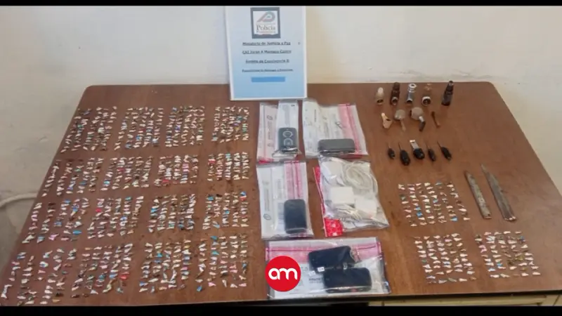 Policías toman La Reforma y San Sebastián: Decomisan celulares, armas y gran cantidad de droga