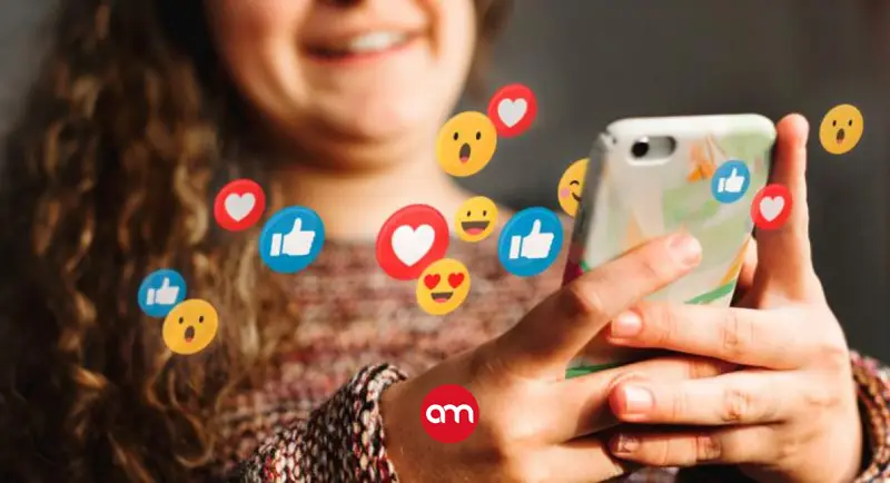 Proyecto de ley propone prohibir acceso a redes sociales para menores de 14 años