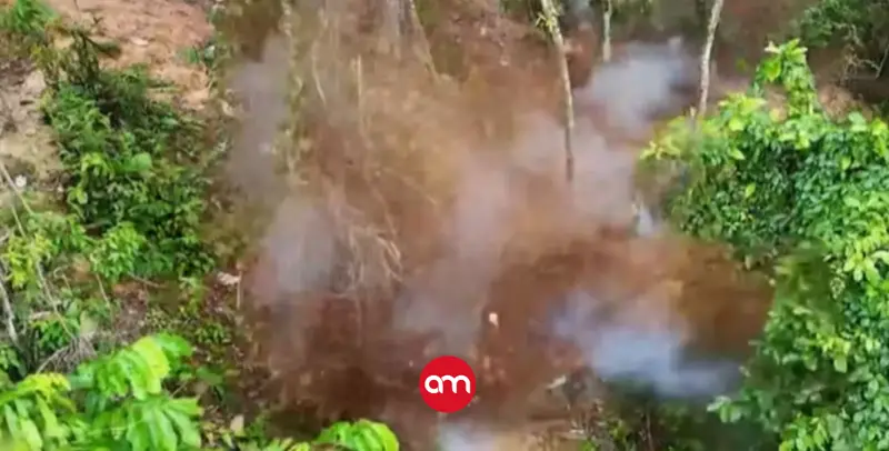 Policía revienta red subterránea de minería ilegal en Crucitas; 34 túneles fueron dinamitados