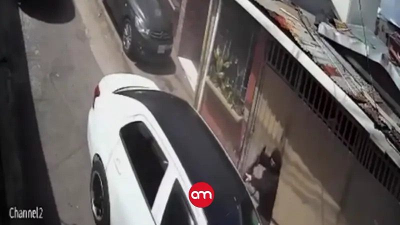 (Video) Cámara captó como sicario ejecutó a balazos con una AK-47 a hombre en Cartago
