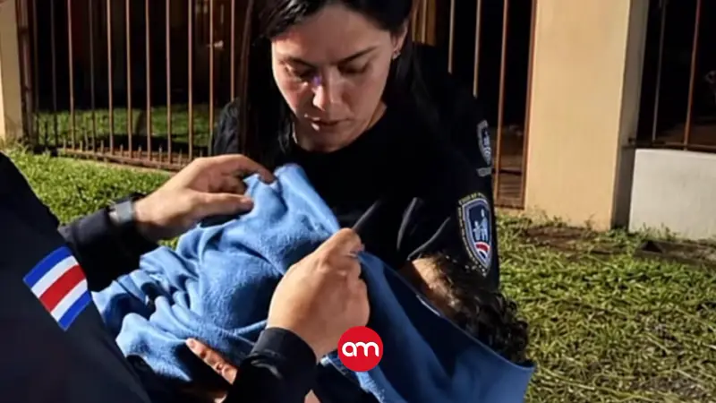 Ni una bala la tocó: niña de 3 años sobrevive al infierno donde asesinaron a sus papás en Guápiles