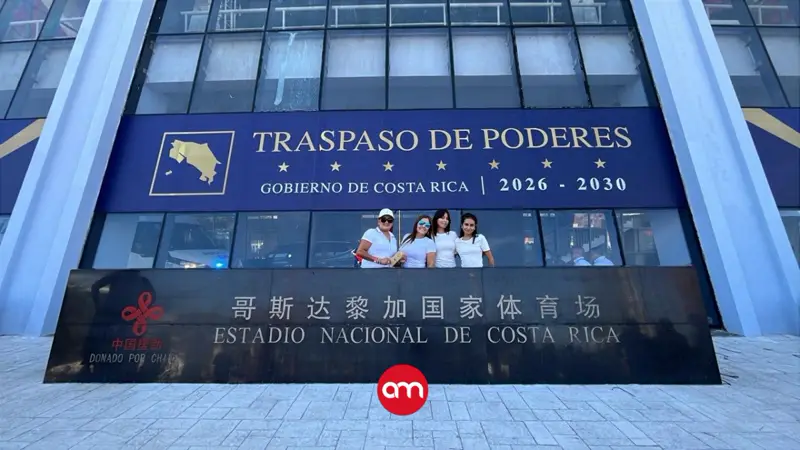 Desde Limón y Guanacaste: Ciudadanos de todo el país acuden al traspaso de poderes