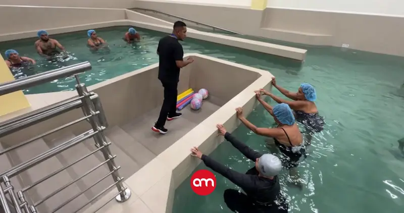 Nueva piscina terapéutica devuelve movilidad y esperanza a pacientes de este hospital