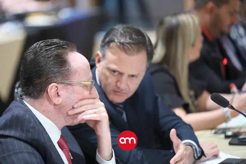 Diputado Luis Diego Vargas negó acuerdo con Natalia Díaz, pero el tiempo le dio la razón a Eli Feinzaig