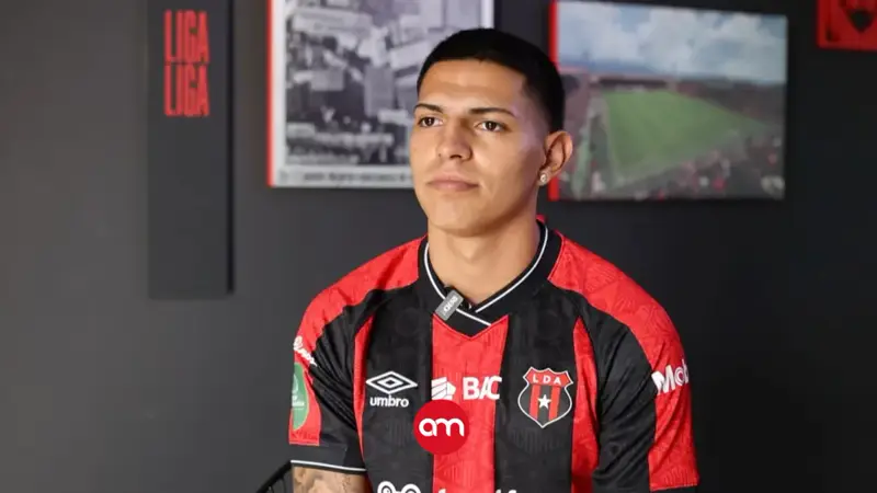 De las polémicas y las indisciplinas en Alajuelense a una nueva oportunidad en Europa: Alejandro Bran jugará en Rumania