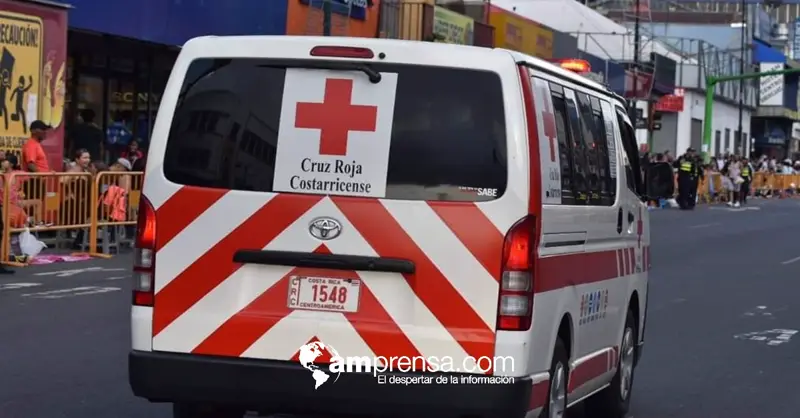 Trabajador inocente resulta herido durante tiroteo en Esparza cuando cerraba su negocio