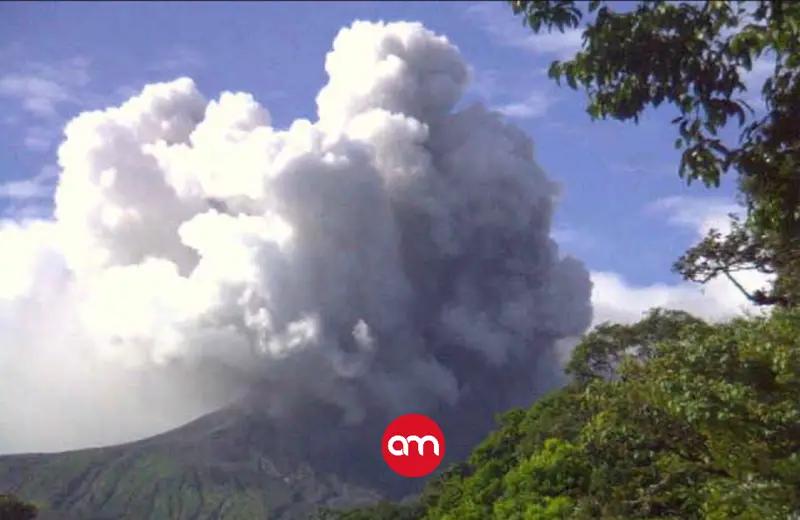 Rincón de la Vieja sacude la madrugada y deja la erupción más intensa del 2026
