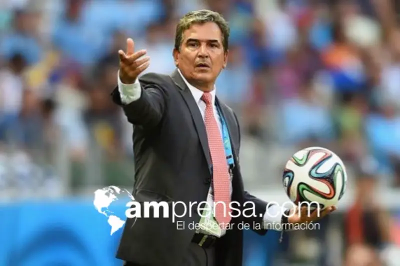 Costa Rica toca fondo y Jorge Luis Pinto estalla: el país ya no produce jugadores y el fútbol está “estancado”