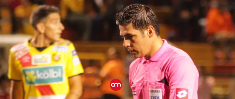 Polémico silbatero es el nuevo coordinador arbitral de la FCRF