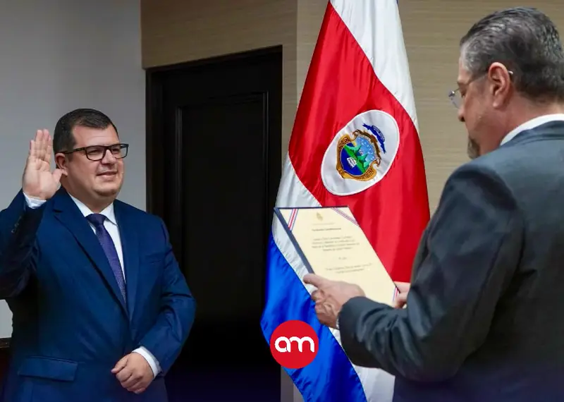 Madre de periodista presuntamente violado sería quien descubrió a ministro con su hijo
