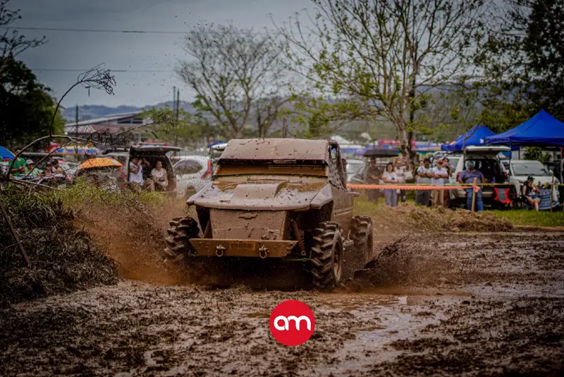 Motores, lodo y emoción: Autocross 2025 acelera con todo en la Zona Norte