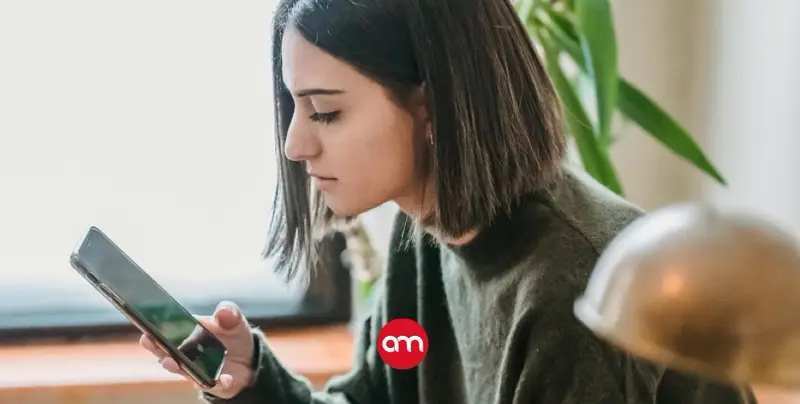 WhatsApp elimina 6,8 millones de cuentas fraudulentas: Estafas digitales crecen con ayuda de la inteligencia artificial