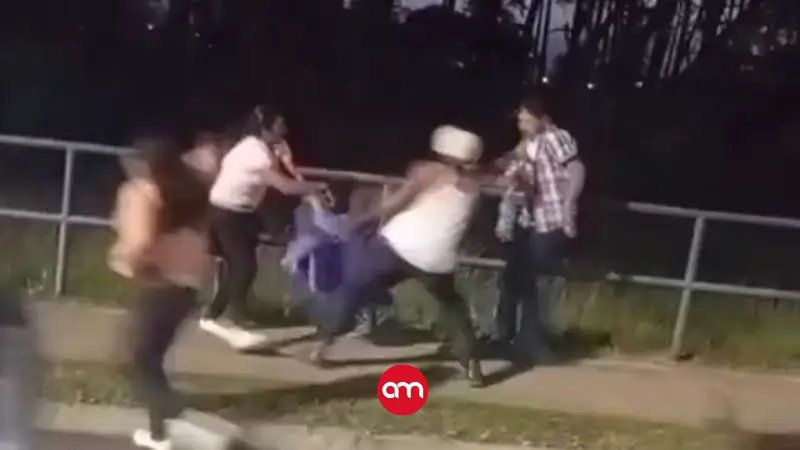 Dramático video revela la violenta riña con armas blancas que dejó un muerto y cuatro heridos en Cartago