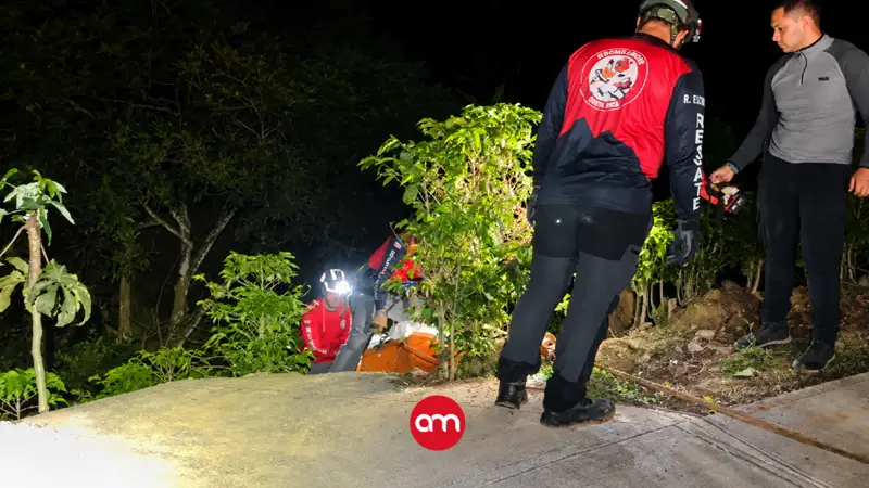 Familiares lo buscaron durante horas y lo hallaron sin vida al fondo de un precipicio