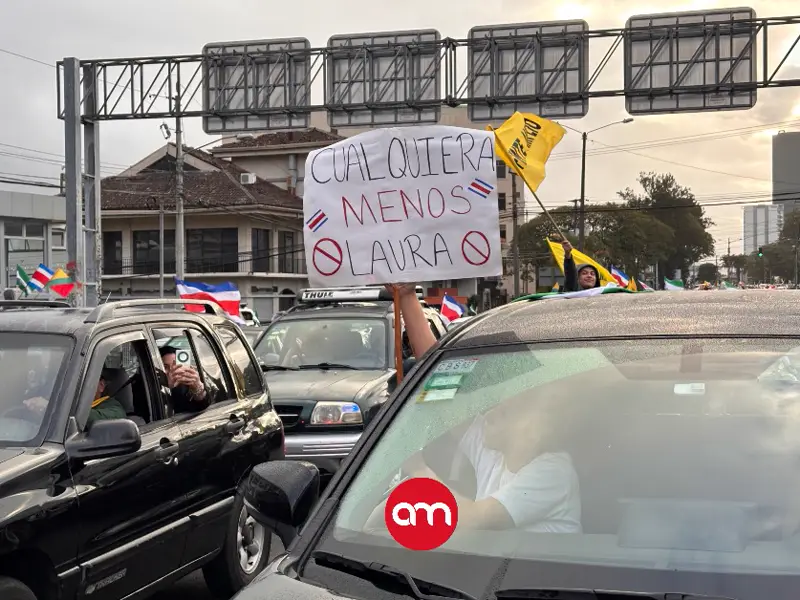 Fuente de la Hispanidad se convierte en epicentro de la fiesta democrática tras cierre de urnas