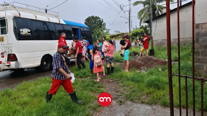 Fuertes lluvias provocan evacuaciones y emergencias en la Zona Norte