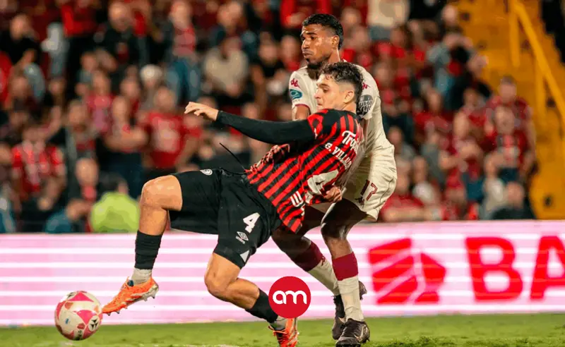 Golpe devastador en Alajuelense: Villalobos se rompe el ligamento y enciende las alarmas en la recta final