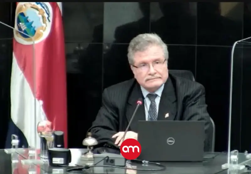 Estados Unidos revoca visa del magistrado Fernando Cruz