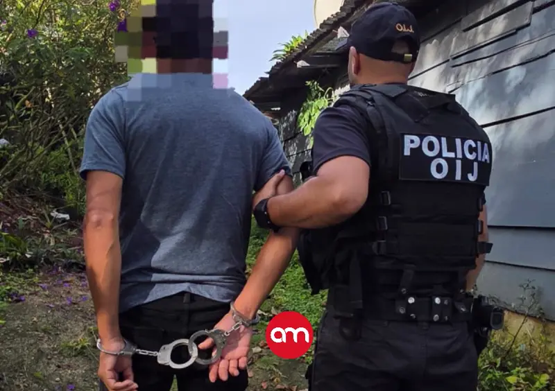 Caen tres sospechosos de millonario fraude bancario con mensajes falsos