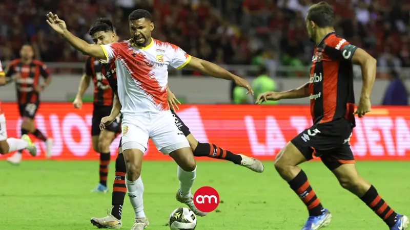 Herediano y Alajuelense abren la temporada con un duelo de alto voltaje : la Supercopa está en juego