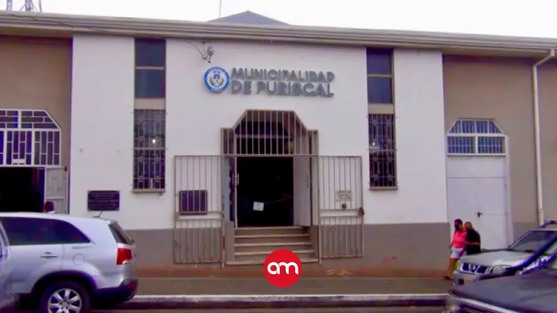 Allanan casa de alcaldesa y oficinas municipales por presunto tráfico de influencias