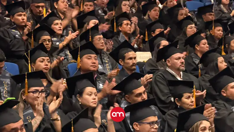 ¡Nunca es tarde! Casi 1.700 adultos se gradúan de Bachillerato para la Empleabilidad y cumplen un sueño que tenían pendiente