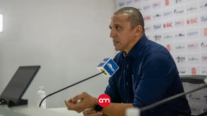 Sin gerente deportivo definido: Saprissa afronta su momento más exigente del año con Lonnis al mando interino.