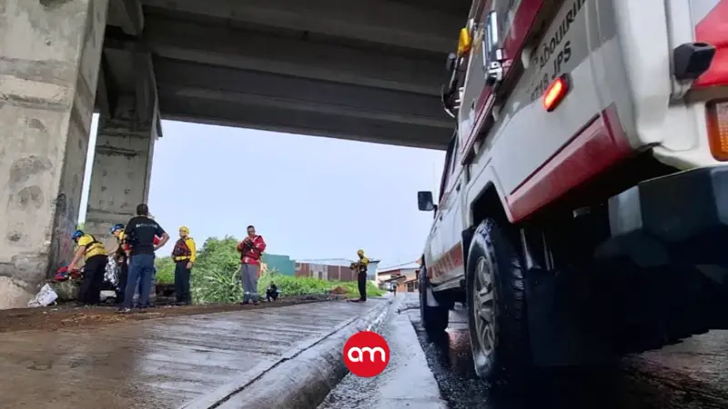 (Video) Salvan a hombre de morir ahogado por una cabeza de agua en río bajo Circunvalación
