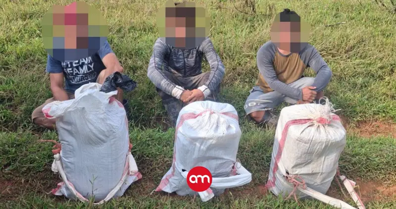Policía captura tres hombres que surtían de gasolina a mineros