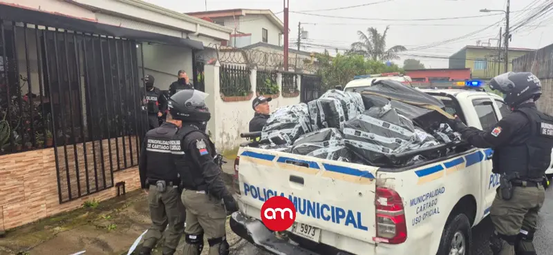 ¡Millonario decomiso de cigarros de contrabando en Cartago!