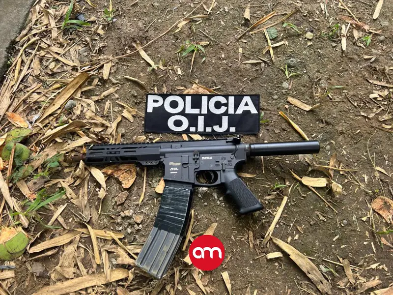 Un arsenal de armas y tres detenidos: los resultados de acción policial en Limón