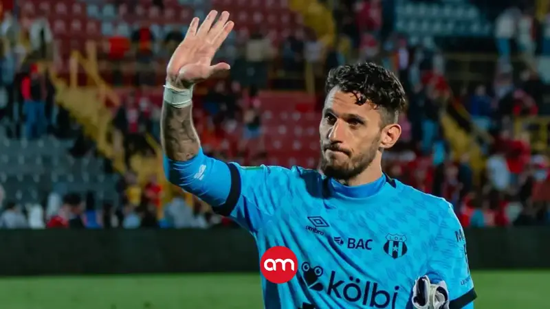 “¡Ya basta de excusas!” Ortega estalla tras la eliminación de Alajuelense