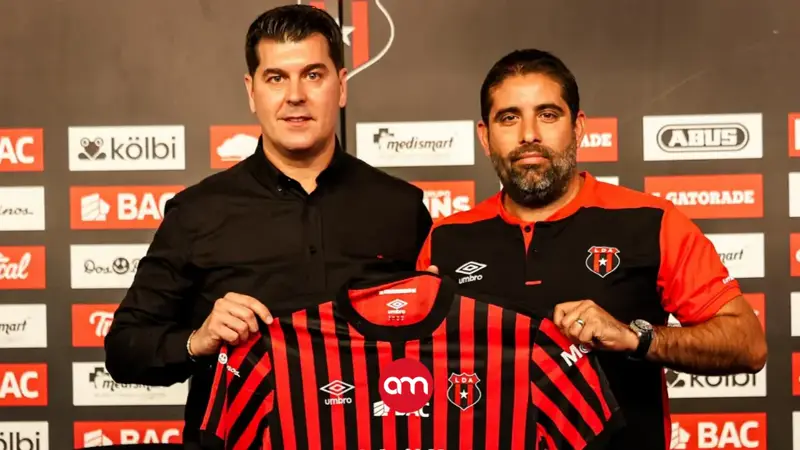 Ismael Rescalvo técnico español de Alajuelense: " No he llegado a ciegas a este equipo ".