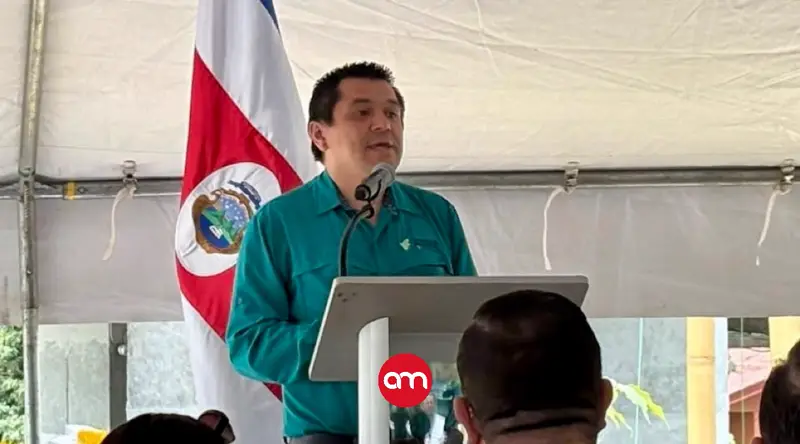 Alcalde de Acosta rompe con el PLN y se une al chavismo político